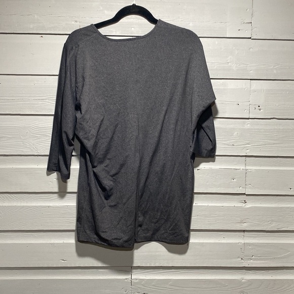 One tooth shirt - Picture 4 of 4